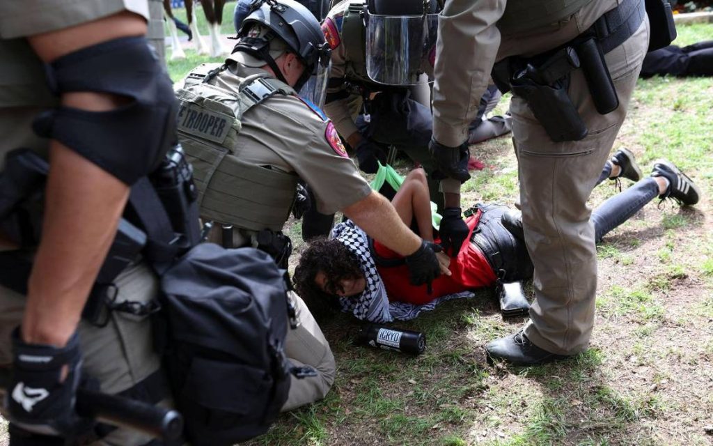 Gobernador de Texas dice que estudiantes propalestinos en protesta deben ir a la cárcel - El Heraldo de Chiapas
