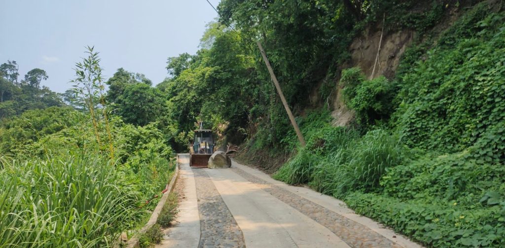 Protección Civil de Tapachula continúa con mantenimiento en caminos rurales