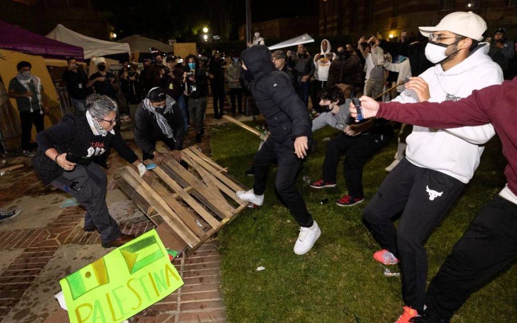 Reportan enfrentamientos en Universidad de Los Ángeles en medio de protestas propalestinas - El Heraldo de Chiapas