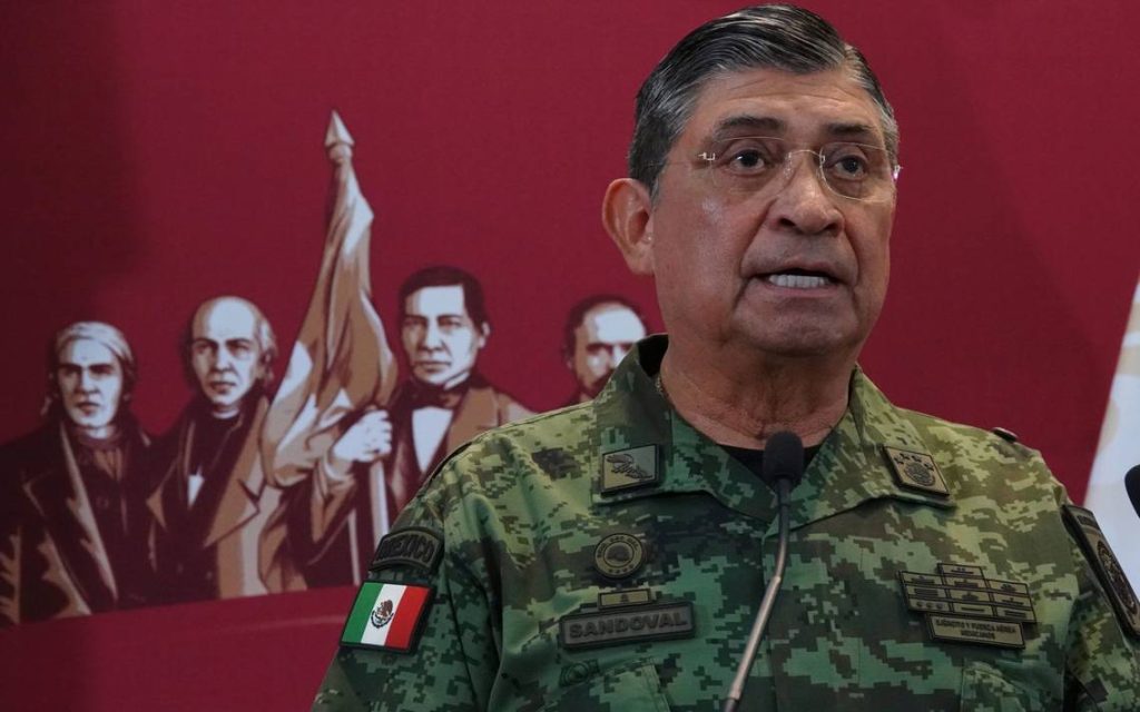 Suspenden cuenta que suplanta a titular de la SEDENA - El Heraldo de Chiapas