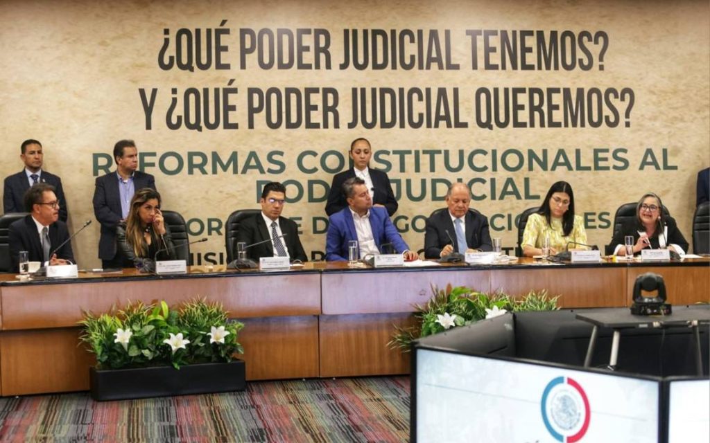 Nerviosismo y tensión a tope en el arranque de foros sobre reforma judicial - El Heraldo de Chiapas