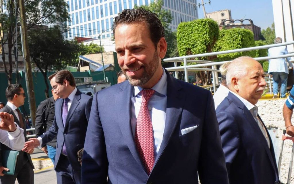 Gobierno federal exhibe datos personales de periodistas que trabajan en Latinus - El Heraldo de Chiapas