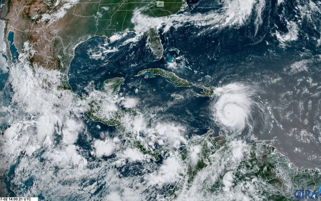 Huracán Beryl desciende a categoría 4; aún representa peligro para el Caribe - El Heraldo de Chiapas